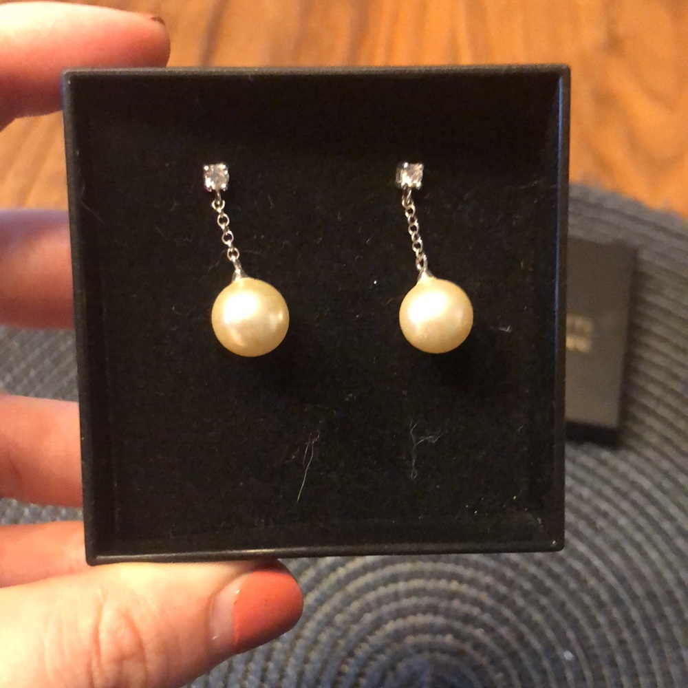 Pearl and Diamond faux earrings!